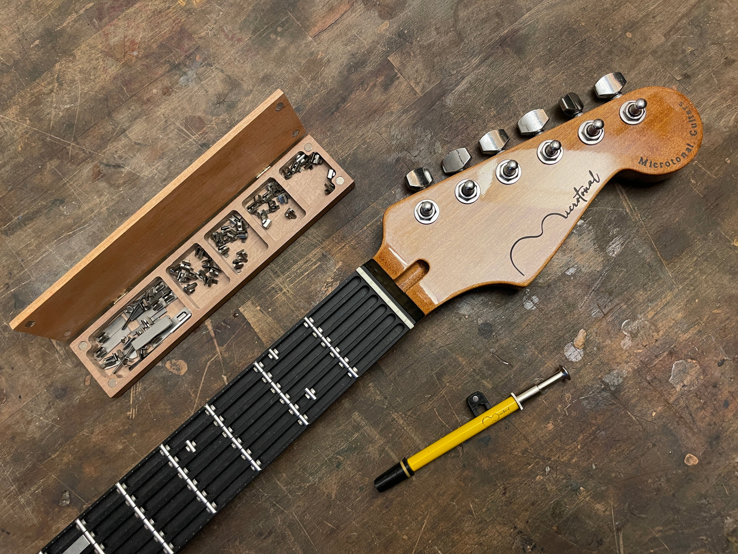 Adjustable Microtonal Guitar Neck