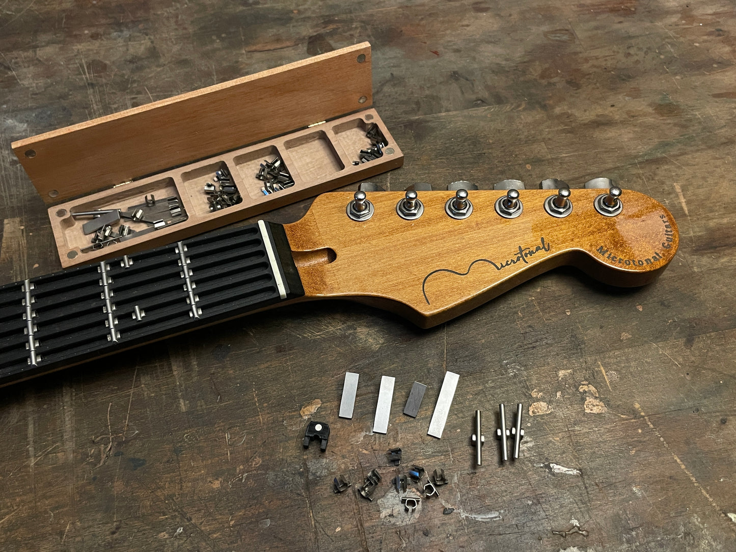 Adjustable Microtonal Guitar Neck