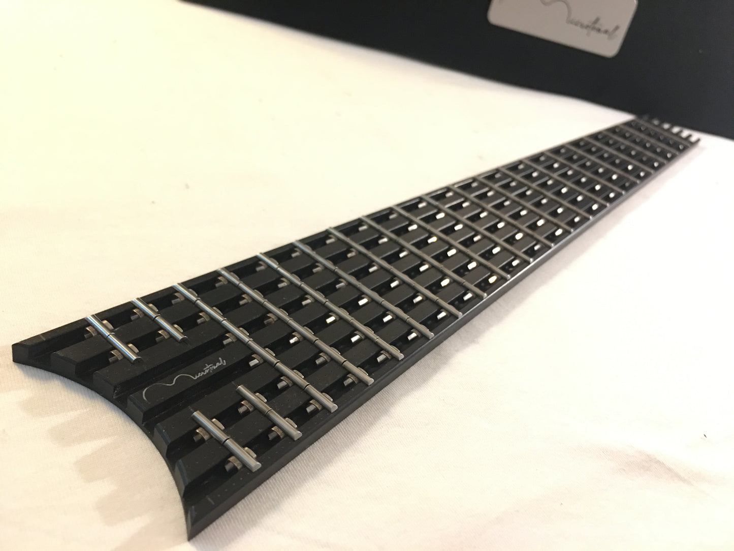 Adjustable Microtonal Guitar Fretboard