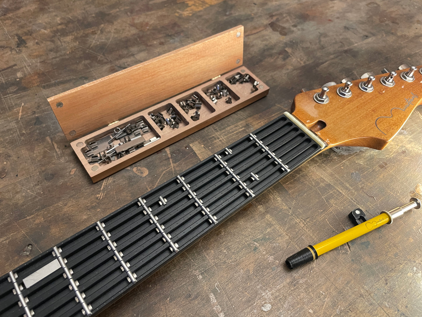 Adjustable Microtonal Guitar Neck